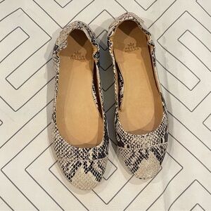 Peter Millar Snake Print Driver Flats. Sz 6